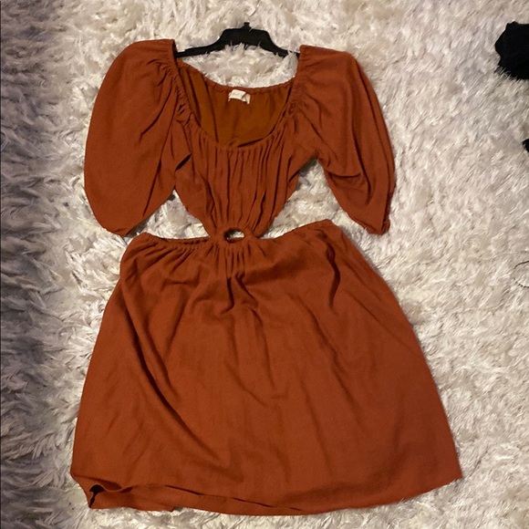 Altard State Trendy Rust Puff Sleeve Dress - Picture 1 of 1